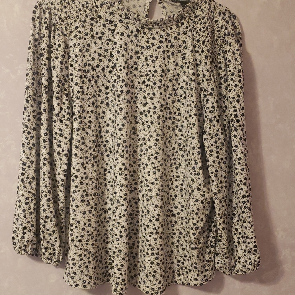 Black AND OFF WHITE Floral Print Women's Top ADRIANNA PAPELL